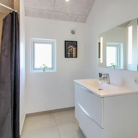 Thorfin - 200m From The Sea By Interhome Feriehus